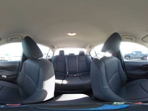 Used 2025 Toyota Corolla LE image 41