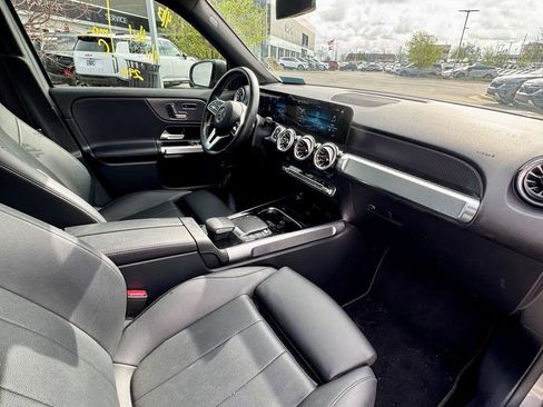 Used 2022 Mercedes-Benz GLB 250 4MATIC image 13
