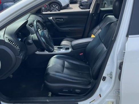 Used 2013 Nissan Altima 2.5 SL FWD image 3
