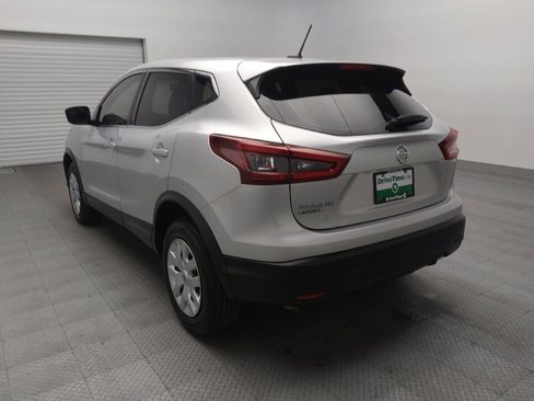 Used 2020 Nissan Rogue Sport S image 5