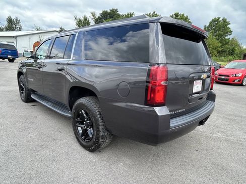 Used 2018 Chevrolet Suburban LT AWD/4WD image 7