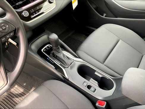 Used 2026 Toyota Corolla LE FWD image 16