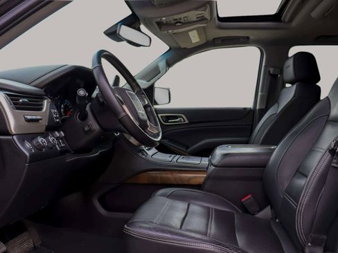 Used 2019 GMC Yukon XL Denali image 18