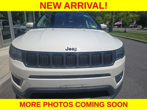 Used 2020 Jeep Compass Latitude AWD/4WD image 2