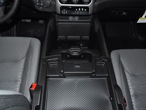 New 2026 RAM 1500 Big Horn AWD/4WD image 20