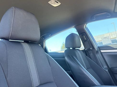 Used 2019 Honda Civic Sport image 18