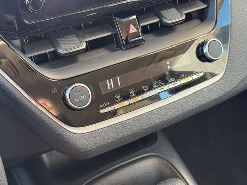 Used 2023 Toyota Corolla LE w/ Carpet Mat Package (TMS) image 28