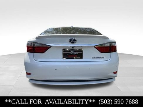 Used 2013 Lexus ES 300h w/ Luxury Pkg FWD image 4