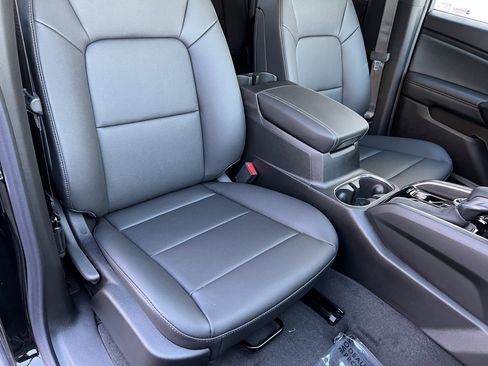 New 2026 GMC Canyon Elevation w/ Convenience Package image 20