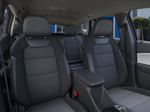 New 2026 Chevrolet Trax LT w/ Driver Confidence Package FWD image 17