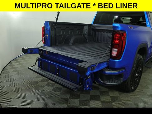 Used 2023 GMC Sierra 1500 Elevation w/ X31 Off-Road Package AWD/4WD image 12
