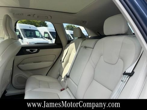 Used 2024 Volvo XC60 B5 Plus w/ Protection Package Premier AWD/4WD image 22