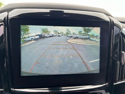 Used 2018 Chevrolet Traverse LT AWD/4WD image 19