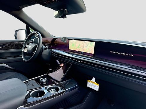 New 2025 Cadillac Escalade IQ Sport 1 image 31