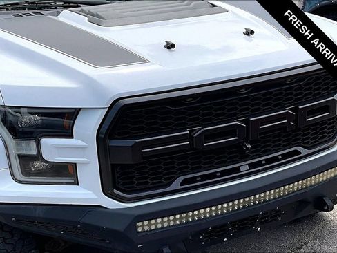 Used 2019 Ford F150 Raptor w/ Equipment Group 802A Luxury AWD/4WD image 33