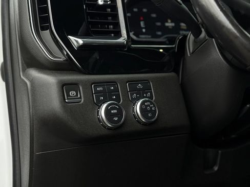Used 2023 GMC Sierra 1500 Elevation w/ LPO, Elevation Black Package AWD/4WD image 12