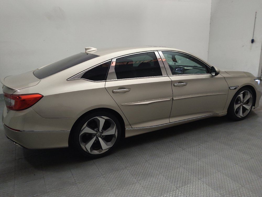 Used 2019 Honda Accord Touring image 10