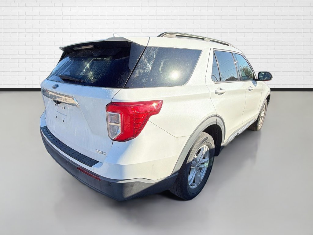 Used 2020 Ford Explorer XLT AWD/4WD image 7