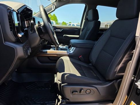 Used 2026 Chevrolet Silverado 1500 LT Trail Boss w/ Protection Package AWD/4WD image 11