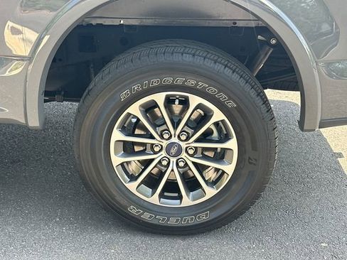 Used 2020 Ford F150 XLT w/ Equipment Group 302A Luxury AWD/4WD image 22