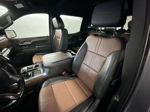 Certified 2024 Chevrolet Silverado 1500 High Country w/ Max Trailering Package AWD/4WD image 19