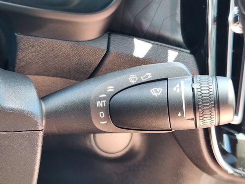 Certified 2023 Volvo C40 P8 Recharge Ultimate AWD/4WD image 35