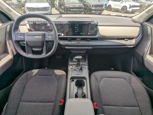 New 2027 Kia Seltos S FWD image 15
