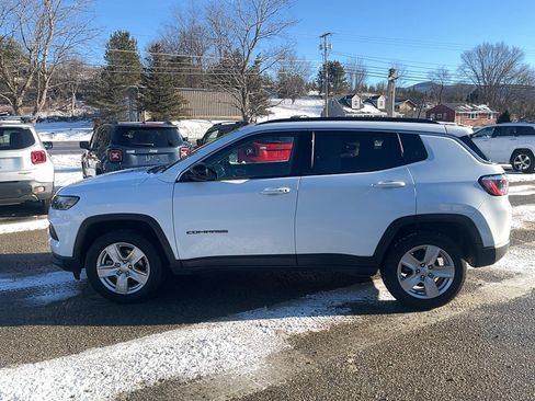 Certified 2022 Jeep Compass Latitude w/ Convenience Group image 8
