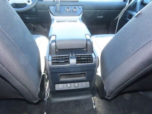 Used 2025 Land Rover Defender 110 S image 19
