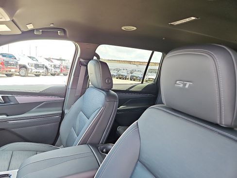 New 2026 Buick Enclave Sport Touring w/ Power Package image 11