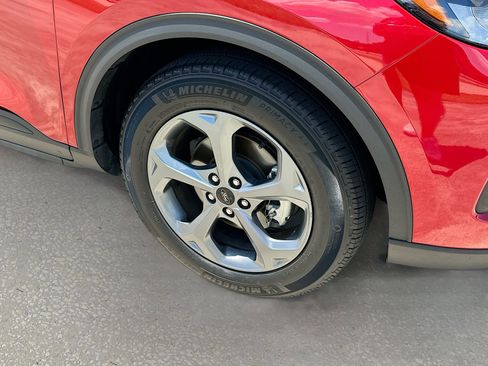 Certified 2025 Ford Escape ST-Line FWD image 28