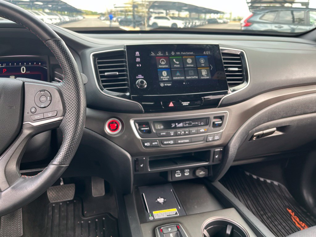 Certified 2025 Honda Passport TrailSport image 17