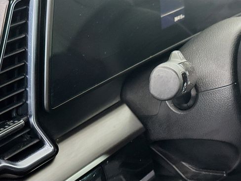 Used 2023 Kia Sportage EX image 17