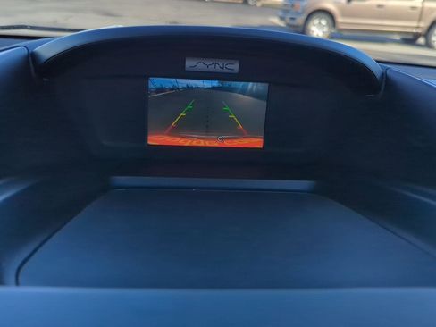 Used 2017 Ford Escape SE w/ SE Sport Appearance Package image 19