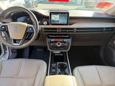 Used 2022 Lincoln Corsair Grand Touring w/ Towing Package image 17