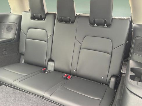 New 2026 Nissan Pathfinder Platinum AWD/4WD image 19
