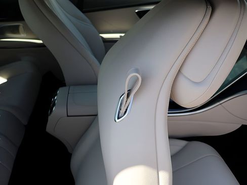 New 2026 Mercedes-Benz CLE 450 4MATIC Coupe image 12