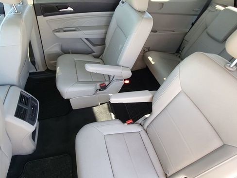 Used 2022 Volkswagen Atlas SE w/ Panoramic Sunroof Package AWD/4WD image 31