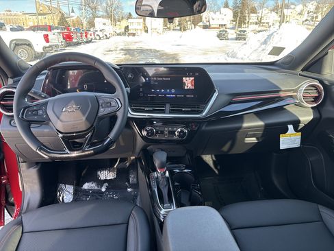 New 2026 Chevrolet Trax RS w/ Sunroof Package image 14