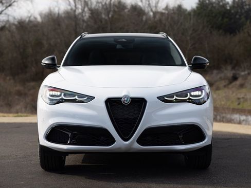 New 2026 Alfa Romeo Stelvio Sprint w/ Convenience Package image 12