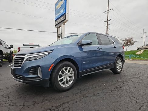 Used 2024 Chevrolet Equinox LT image 2