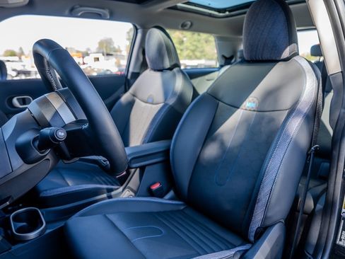 Used 2025 MINI Cooper S image 17