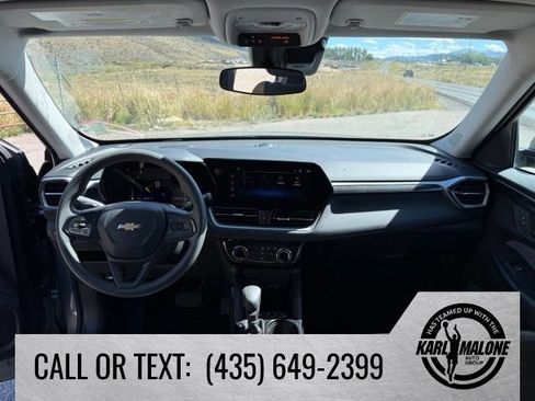 Used 2025 Chevrolet TrailBlazer LT AWD/4WD image 28