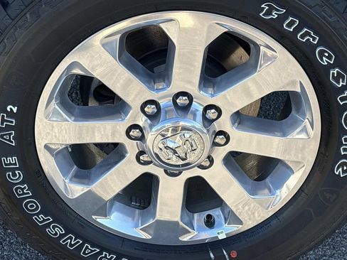 New 2026 RAM 2500 Laramie AWD/4WD image 9