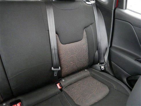 Used 2023 Jeep Renegade Latitude image 15