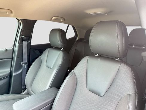 Used 2025 Buick Encore GX Preferred FWD image 12