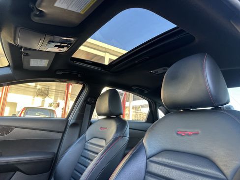 Certified 2022 Kia Forte GT FWD image 16