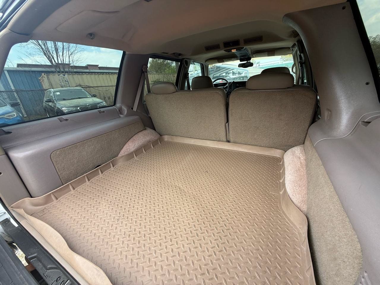Used 1998 GMC Yukon 2WD 4-Door w/ Marketing Opt Pkg 5 image 26
