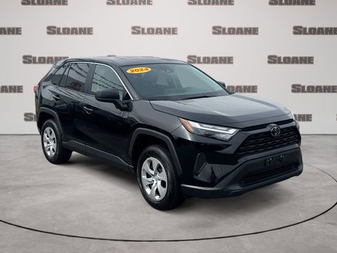 Used 2024 Toyota RAV4 LE image 7