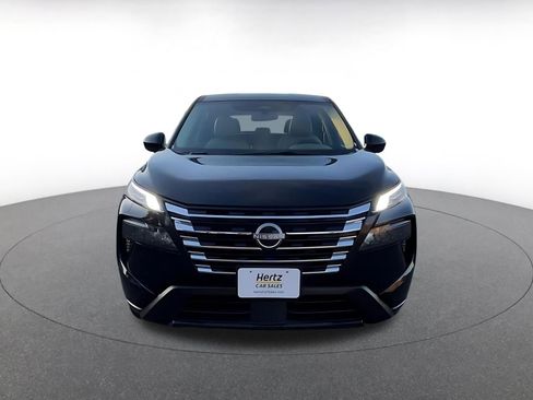 Used 2025 Nissan Rogue SV image 4